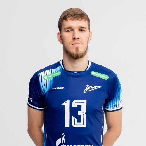 Максим Ко́смин